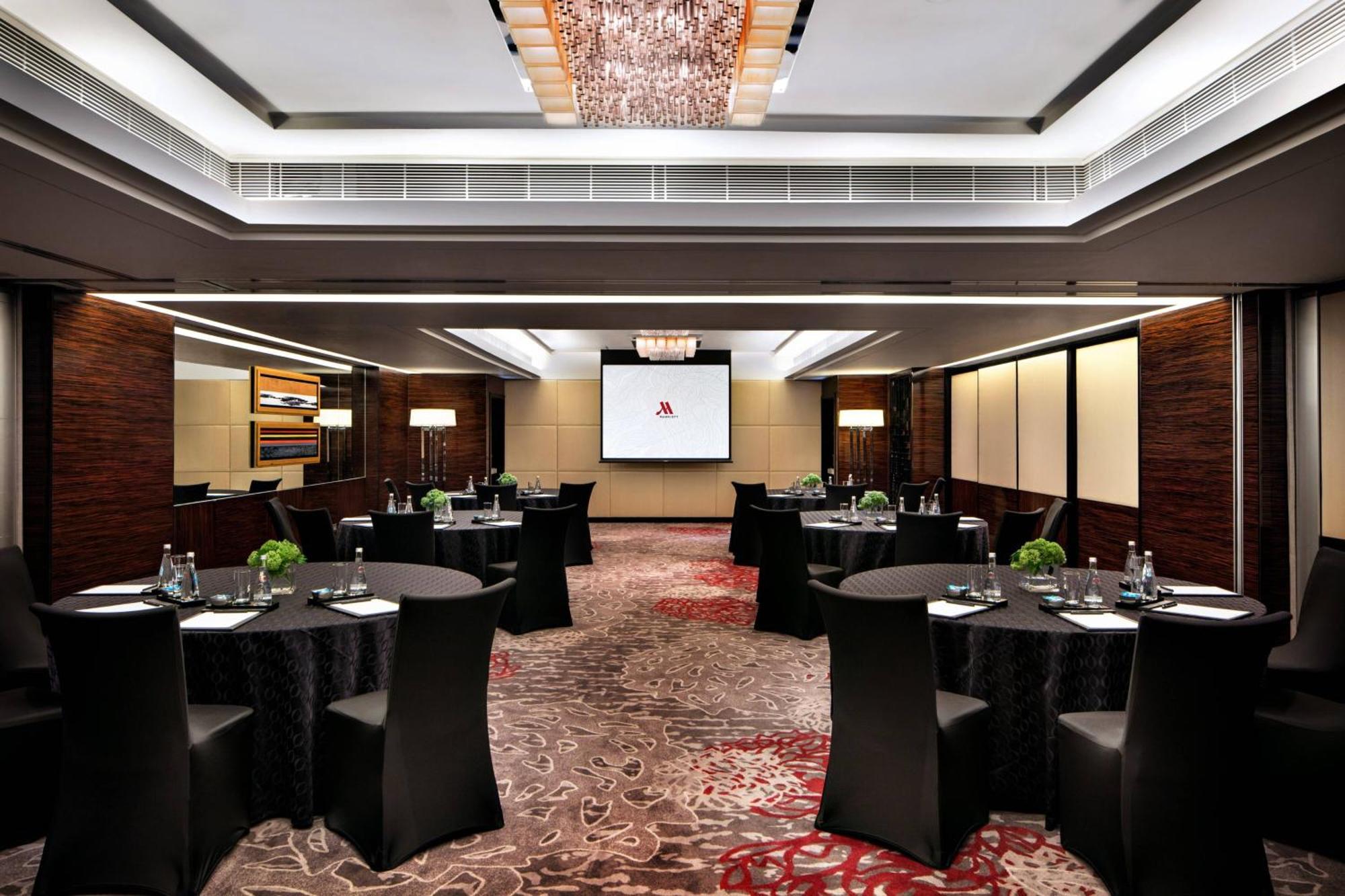 Hong Kong Skycity Marriott Hotel Dış mekan fotoğraf The meeting room